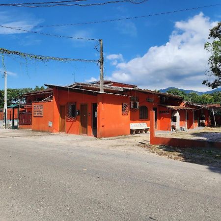 0001.05 - Maranduba - Apto - 2 Dormitorio - 8 Pessoas - 2 Quadras Do Mar - Piscina - Wi-Fi Ubatuba Ngoại thất bức ảnh