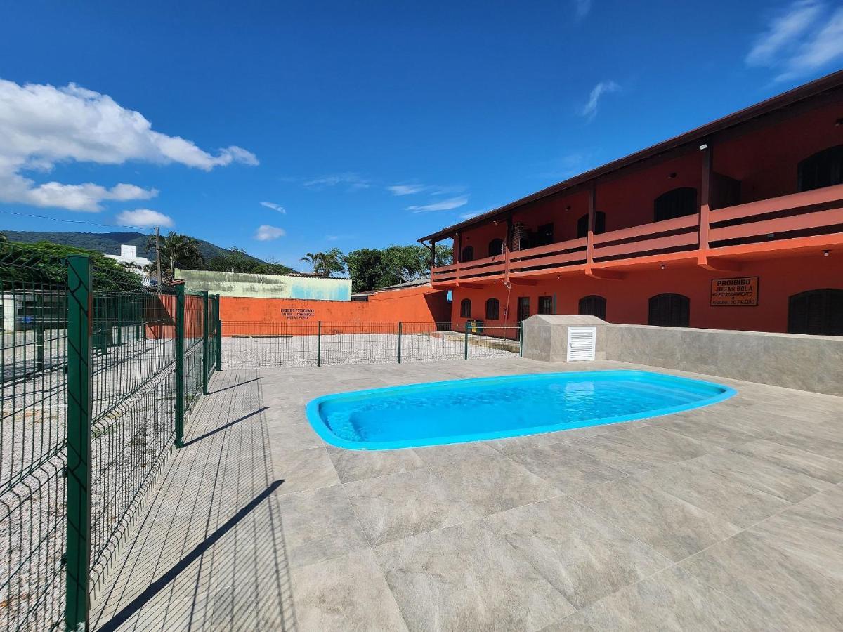 0001.05 - Maranduba - Apto - 2 Dormitorio - 8 Pessoas - 2 Quadras Do Mar - Piscina - Wi-Fi Ubatuba Ngoại thất bức ảnh